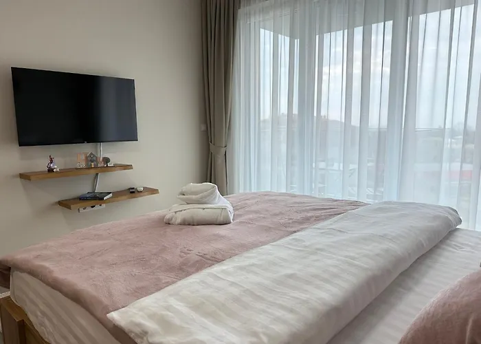 Smile Sea Apartments Studio And Apartment 公寓 圣君士坦丁和海伦那