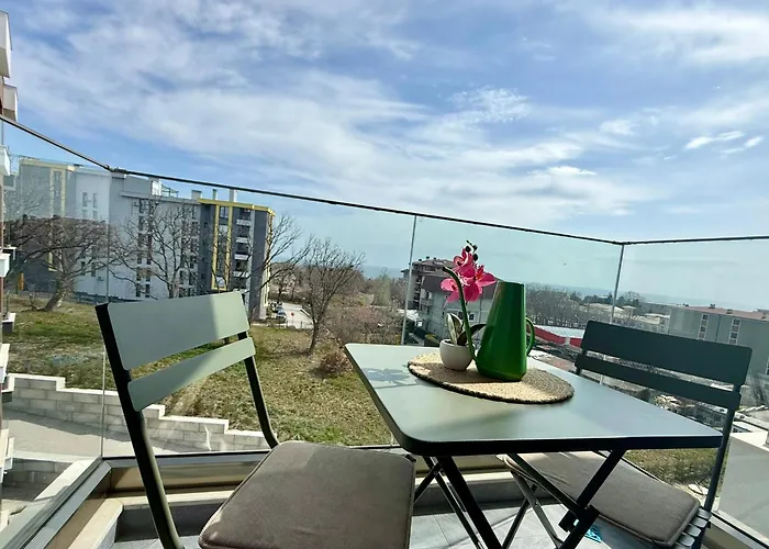 公寓 Smile Sea Apartments Studio And Apartment 圣君士坦丁和海伦那